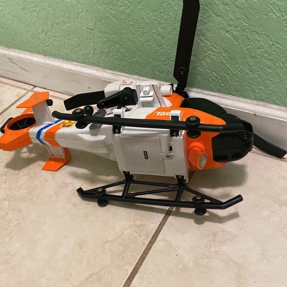 Tonka Helicopter Kids Toy Vehicle Moves Orange, white, and black - Picture 5 of 8